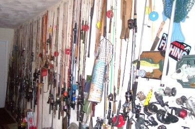 MIX LOT OF ABOUT 500 FISING ITEMS RODS,REELS,TACKLE BOX  